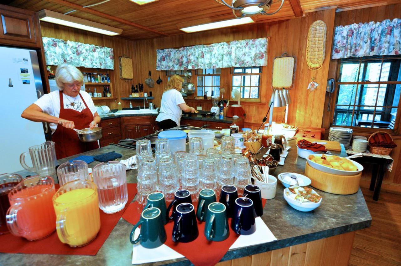 The Castle Bed And Breakfast Ocracoke Ngoại thất bức ảnh